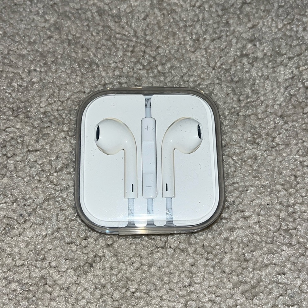 Apple Earphones NEW, UNOPENED, GENUINE